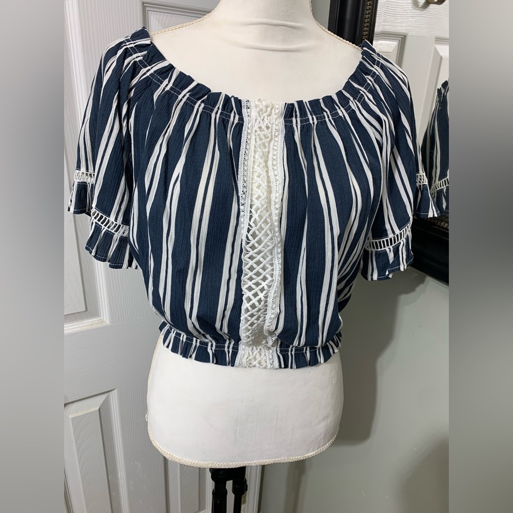 Ocean Drive brand top size small, blue and white.